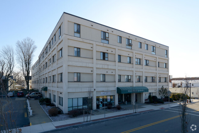 Foto del edificio - School Street Apartments