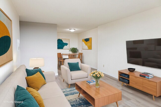 Photo du bâtiment - Dhillon Tower Apartments