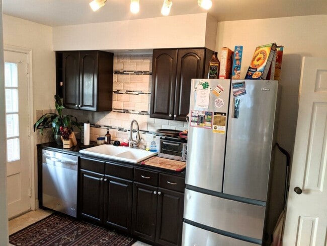 Kitchen - 167 Cemetery Ln