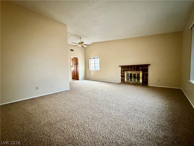 Building Photo - 1560 Elaine Dr