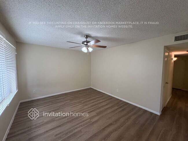 Foto del edificio - 7341 W Shangri La Rd