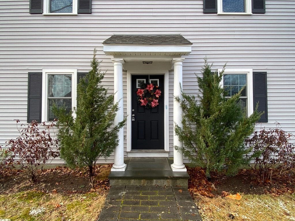 33 Stratford Rd, Natick, MA 01760 House Rental in Natick, MA