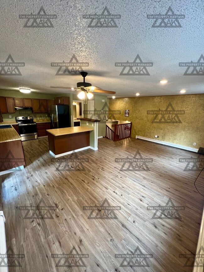 Foto del edificio - Home for rent in North Pole / 1-Car Garage / Pets on approval