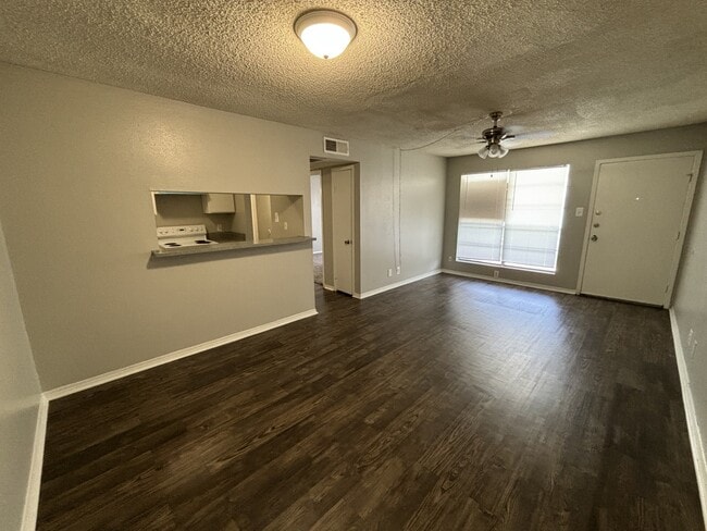 Building Photo - Edinburg Place Apartments