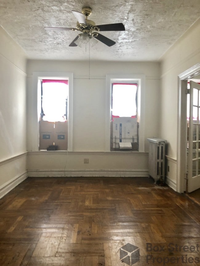 Building Photo - 36 E 51st St