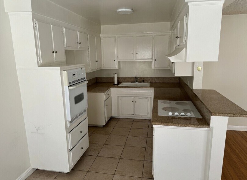 Foto del edificio - 404 E Hyde Park Blvd