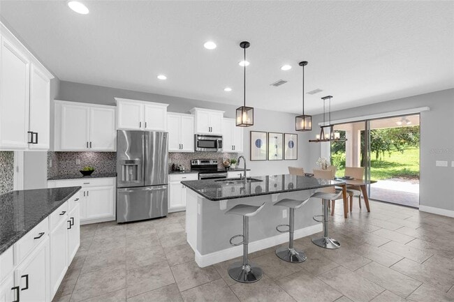 Building Photo - 8807 Eden Cove Dr