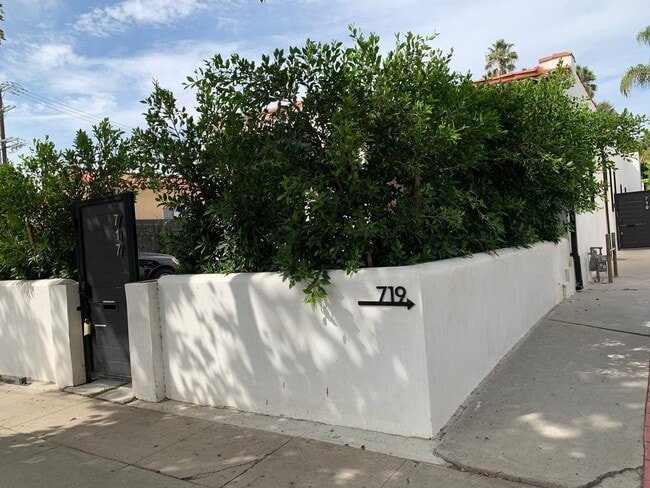 Photo - 719 N Formosa Ave House
