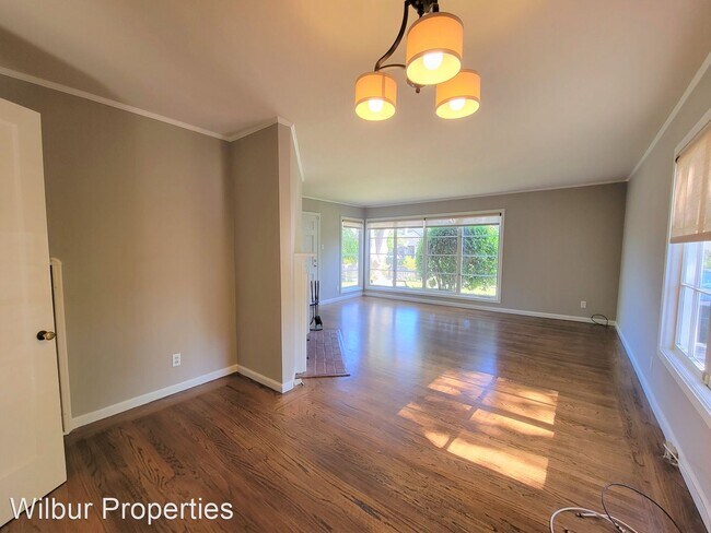 Building Photo - 2 br, 1 bath House - 1335 American Way