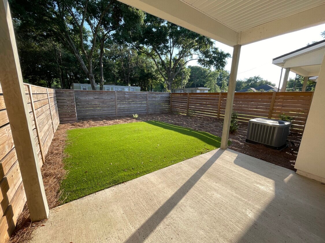 Foto principal - 371 Lowery Dr NW