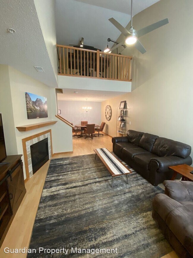 Building Photo - 2 br, 1.5 bath House - 6421 Ojibway Path
