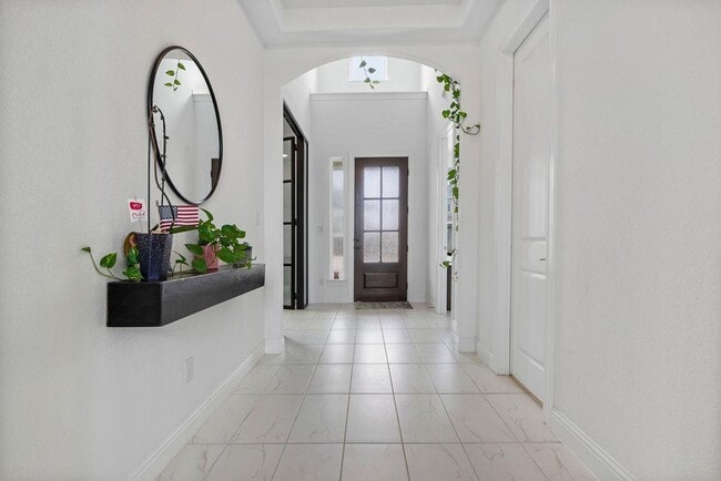 Building Photo - 920 Villa Rialto View