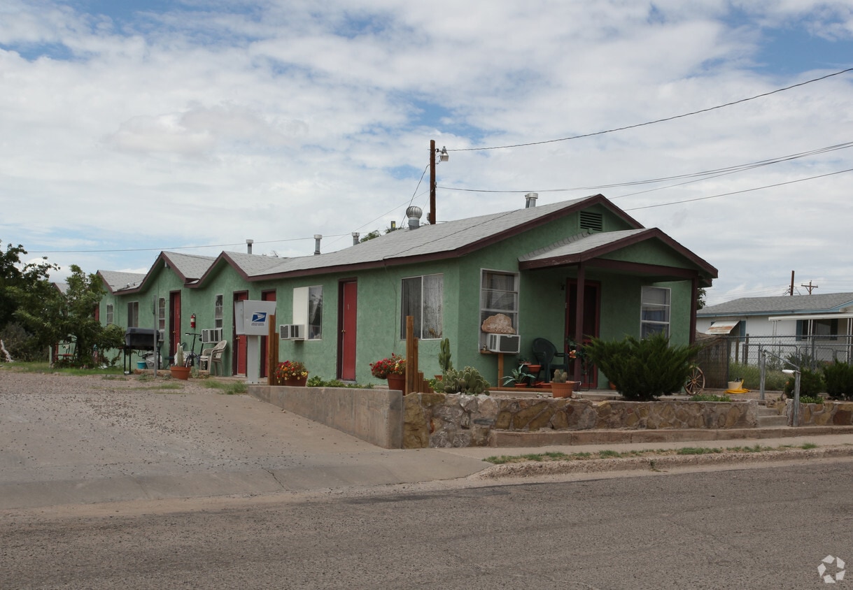 503 Mims, Truth Or Consequences, NM 87901 Apartments in Truth Or