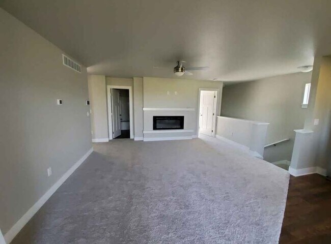 Foto del edificio - 312 NE Whitetail Dr