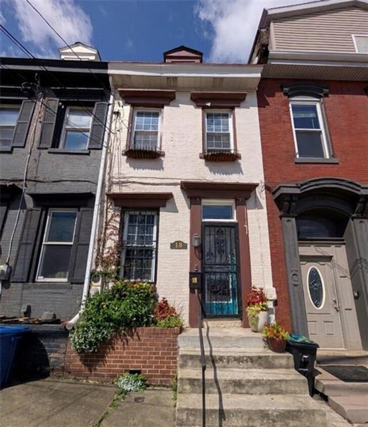 Photo - 18 S 13th Street