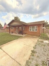 Building Photo - 3925 Galleon Dr