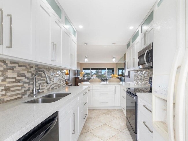 Building Photo - 3421 Spanish 329 Trl