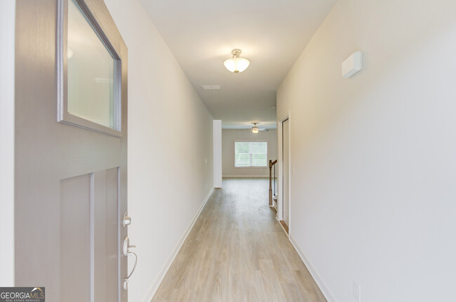 Foto del edificio - 6396 Pine St