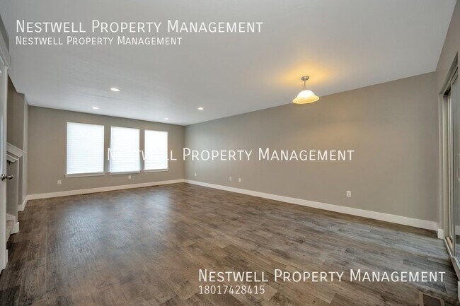 Building Photo - $250 OFF 1ST MONTH'S RENT - Cute 3-bed Hom...