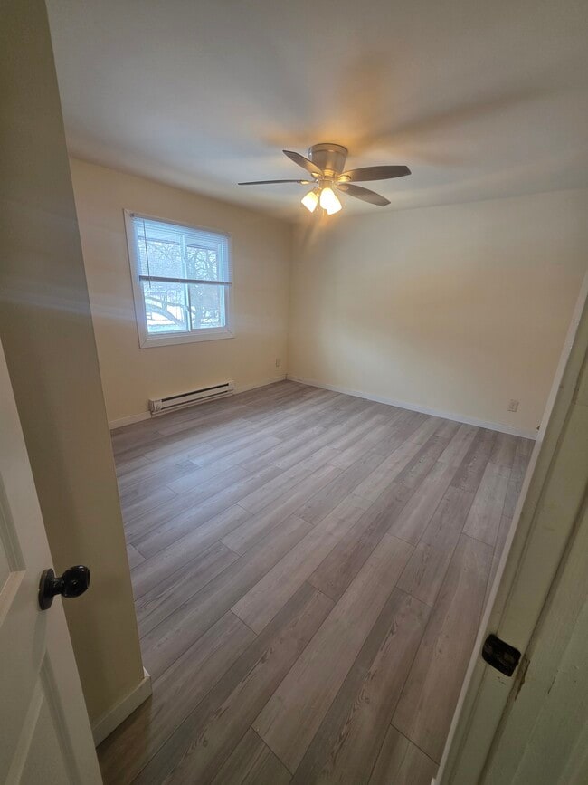2 Bedroom - 3221 Stanford Ln