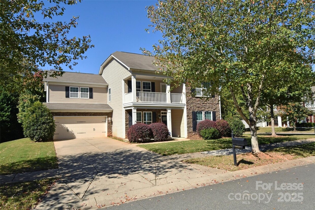 Foto principal - 14523 Rhiannon Ln
