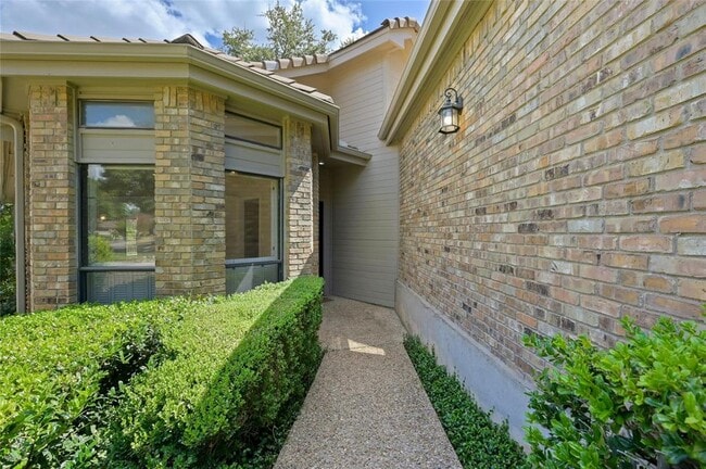 Building Photo - 3511 Fawn Creek Path