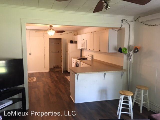 Building Photo - 7 br, 2 bath Room For Rent - 717 7th Avenue S