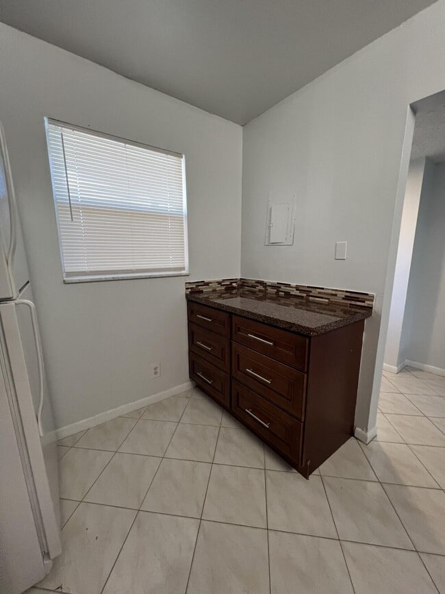 Building Photo - 2800 Fiore Way