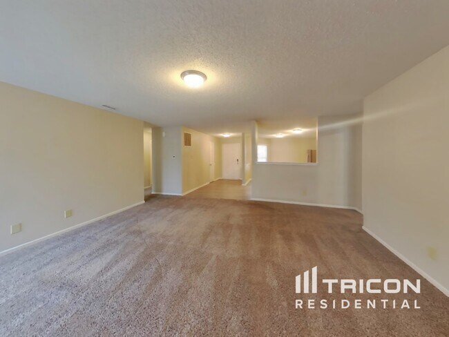 Foto del edificio - 5622 N Peppereel Way