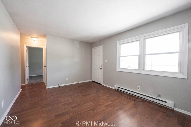 Foto del edificio - 2950 W U.S. 52