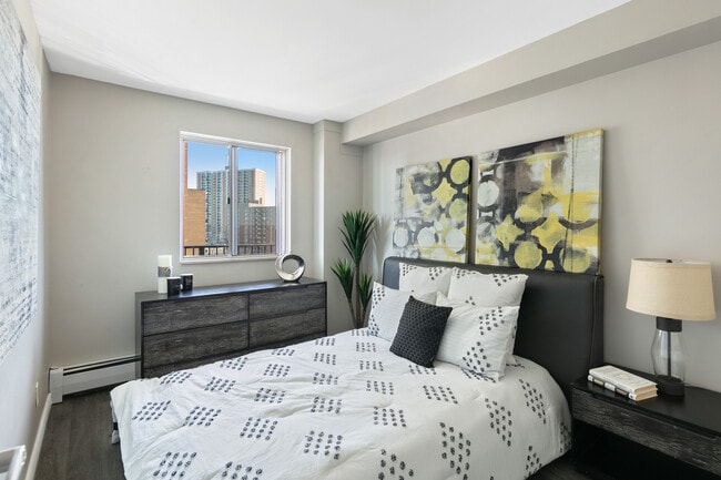 Chambre Collection 02, 08 et 13 - Shoreline Towers