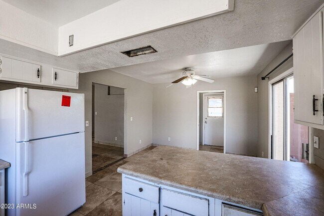 Building Photo - 4639 N 76th Ave