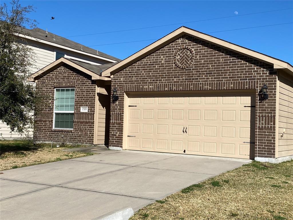 Primary Photo - 10506 Pine Landing Dr