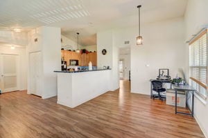 Building Photo - 2897 Falling Waters Dr