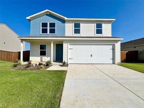 Building Photo - 825 Eagles Nest Dr