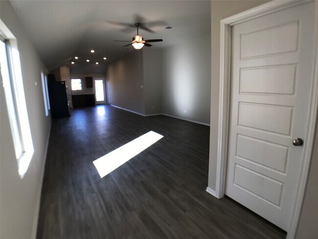 Foto del edificio - 21618 Lemon Beebrush Ln