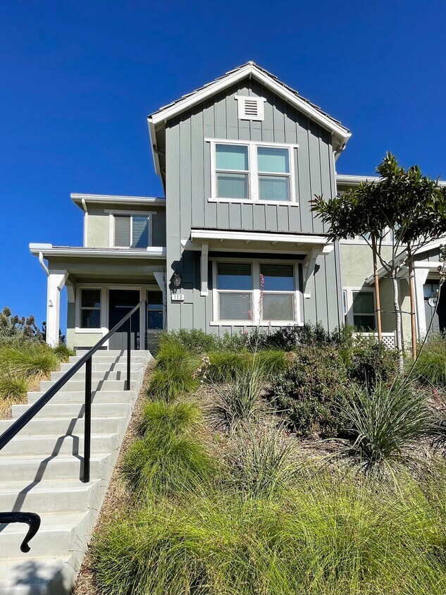 2521 Verna Dr Unit 113, Corona, CA 92883 Condo for Rent in Corona, CA