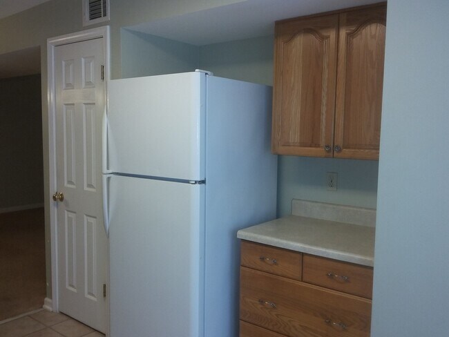 Foto del edificio - Great Townhome In Oak Grove - Easy Access to Emory & CDC