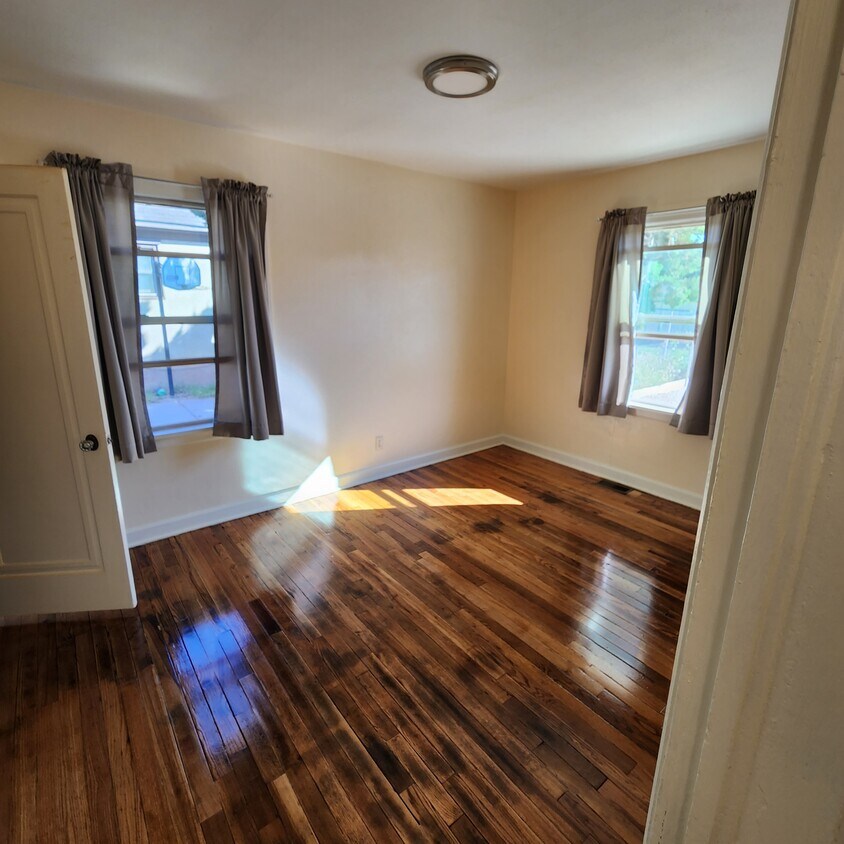 Foto del edificio - 1608 Claremont Ave