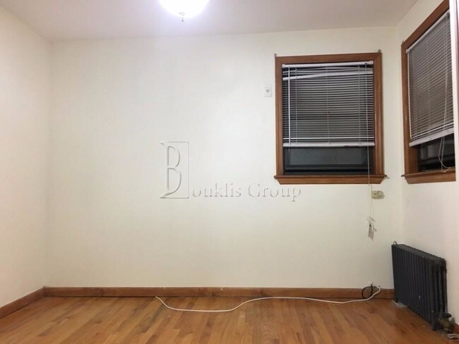 Building Photo - 1404 Astoria Park S
