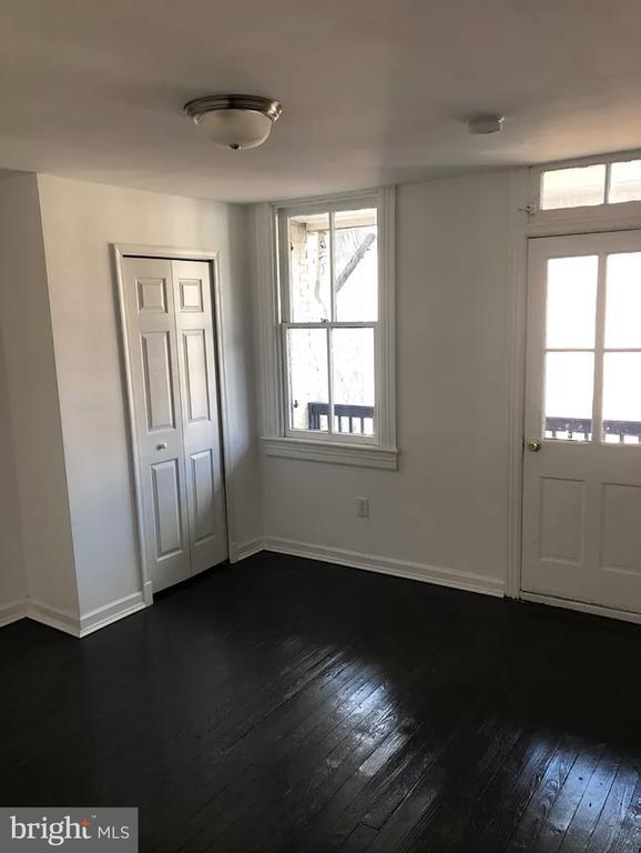 Foto del edificio - 2402 E Oliver St