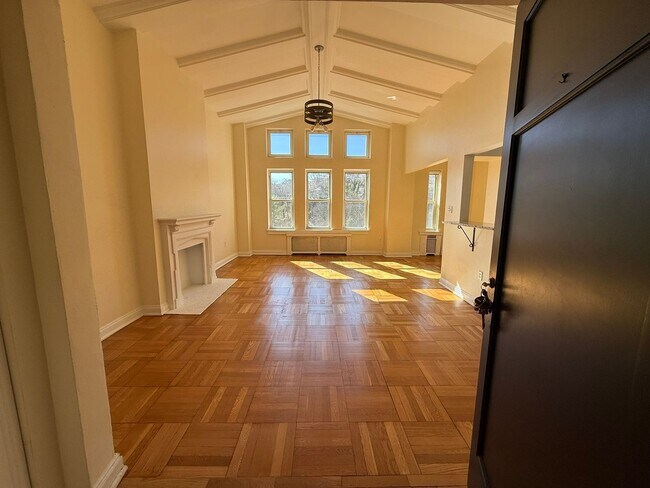 Interior Photo - The Royal York Apartments