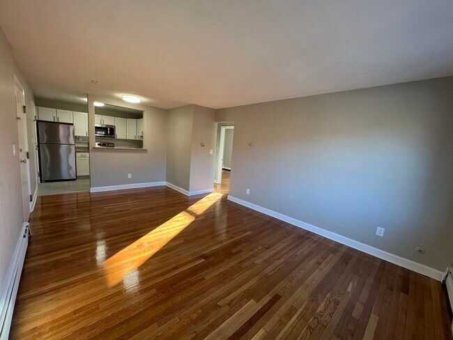 Building Photo - 266 Grove St