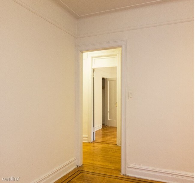 Foto del edificio - 815 E 14th St