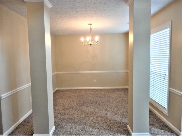 Building Photo - 5035 Wesleyan Dr