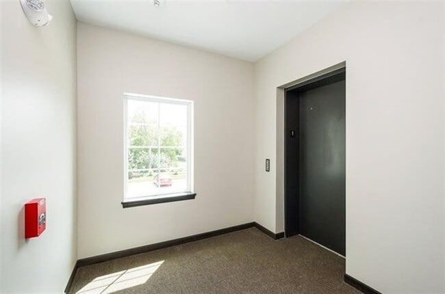 Foto del edificio - 2863 Spring Rose Circle