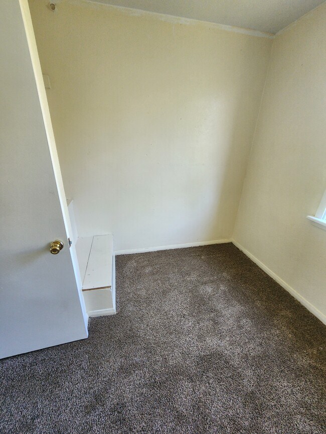 Foto del edificio - 1417 NW Carden Ave