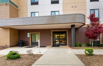 Building Photo - Furnished Studio-Rock Hill
