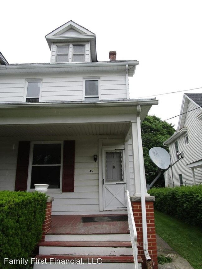 Building Photo - 45 N 10th St