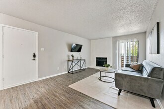 Building Photo - 2511 Thomason Cir